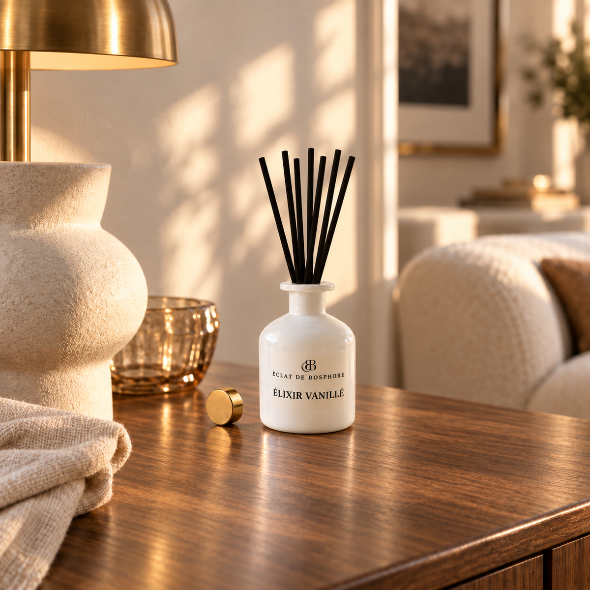 Diffuseur 200 ml Élixir Vanillé présenté dans une ambiance élégante